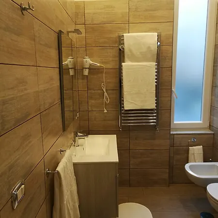 Oda ve Kahvaltı Marange