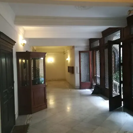 Couette-café Marange Naples